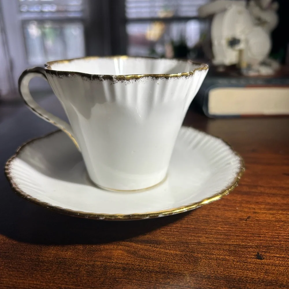 Vintage Signed SALISBURY Bone China England White Gold Pattern#3855 Cup & Saucer